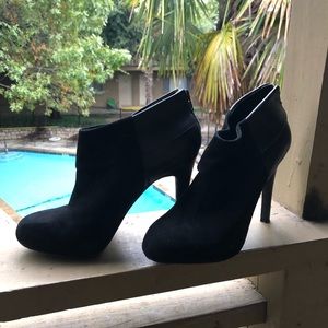Jessica Simpson black suede booties